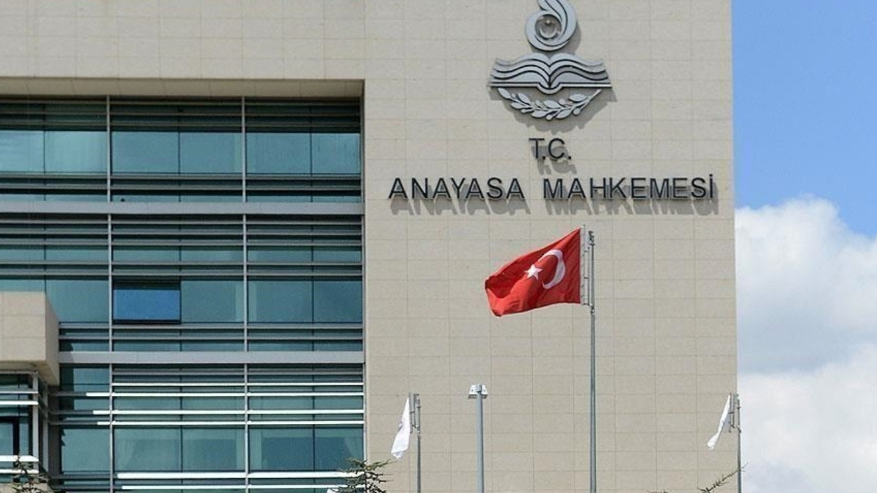 AYM’den ‘Sendika Üyesi Öğretmen’ Kararı