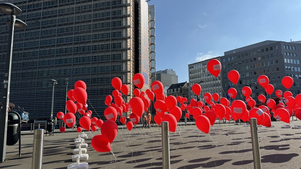 Brüksel’de Sivil Toplum Kuruluşları’ndan Gazze İçin Protesto