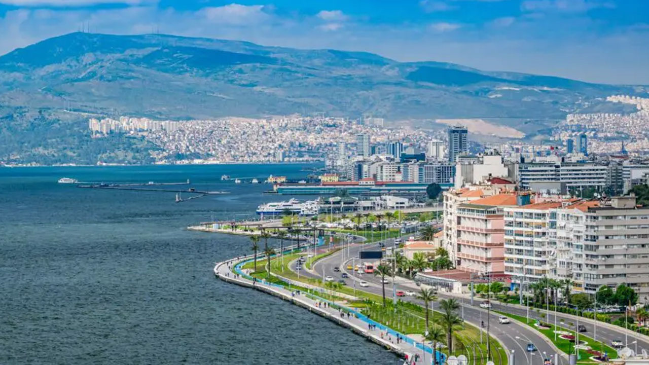 Cemil Tugay Sözünü Tuttu: İzmirlilere Müjde, 90 Dakika Geri Geldi