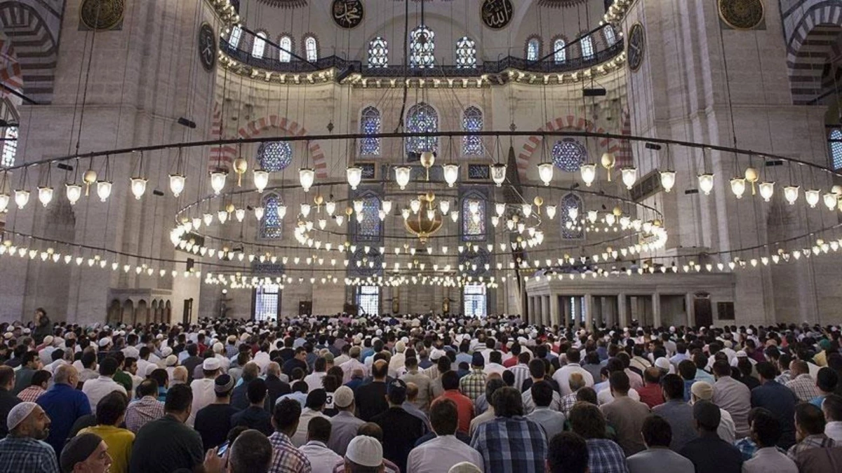 CUMA NAMAZI SAATİ İL İL 5 TEMMUZ | İstanbul, Ankara, İzmir ve Bursa Cuma namazı kaçta okunuyor? Diyanet’in Cuma namazı vakitleri!