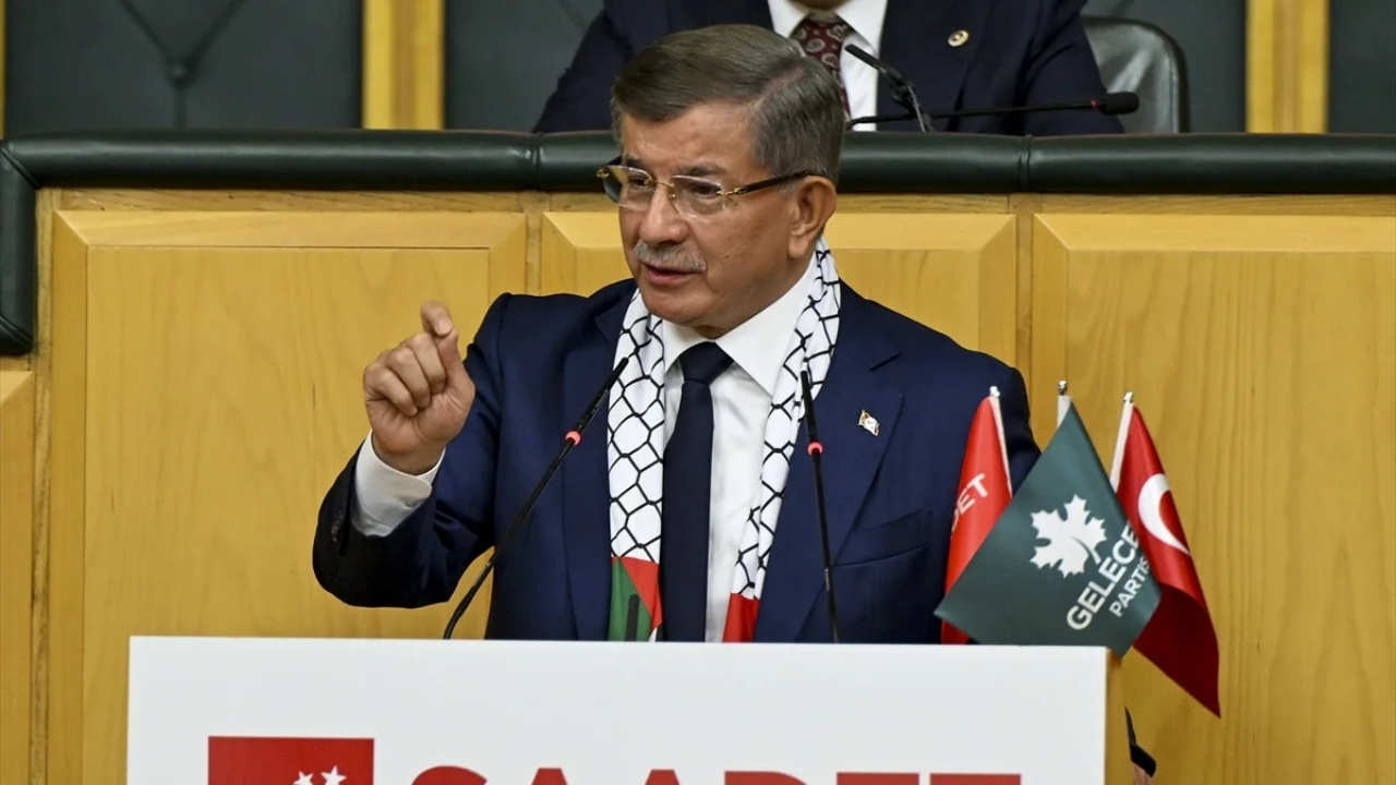 Davutoğlu’ndan İktidara Dikkat Çeken Çağrı: ‘Hamas Liderini TBMM’de Karşılayalım’