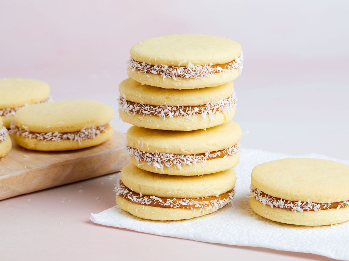 Best Alfajores Recipe - How To Make Alfajores