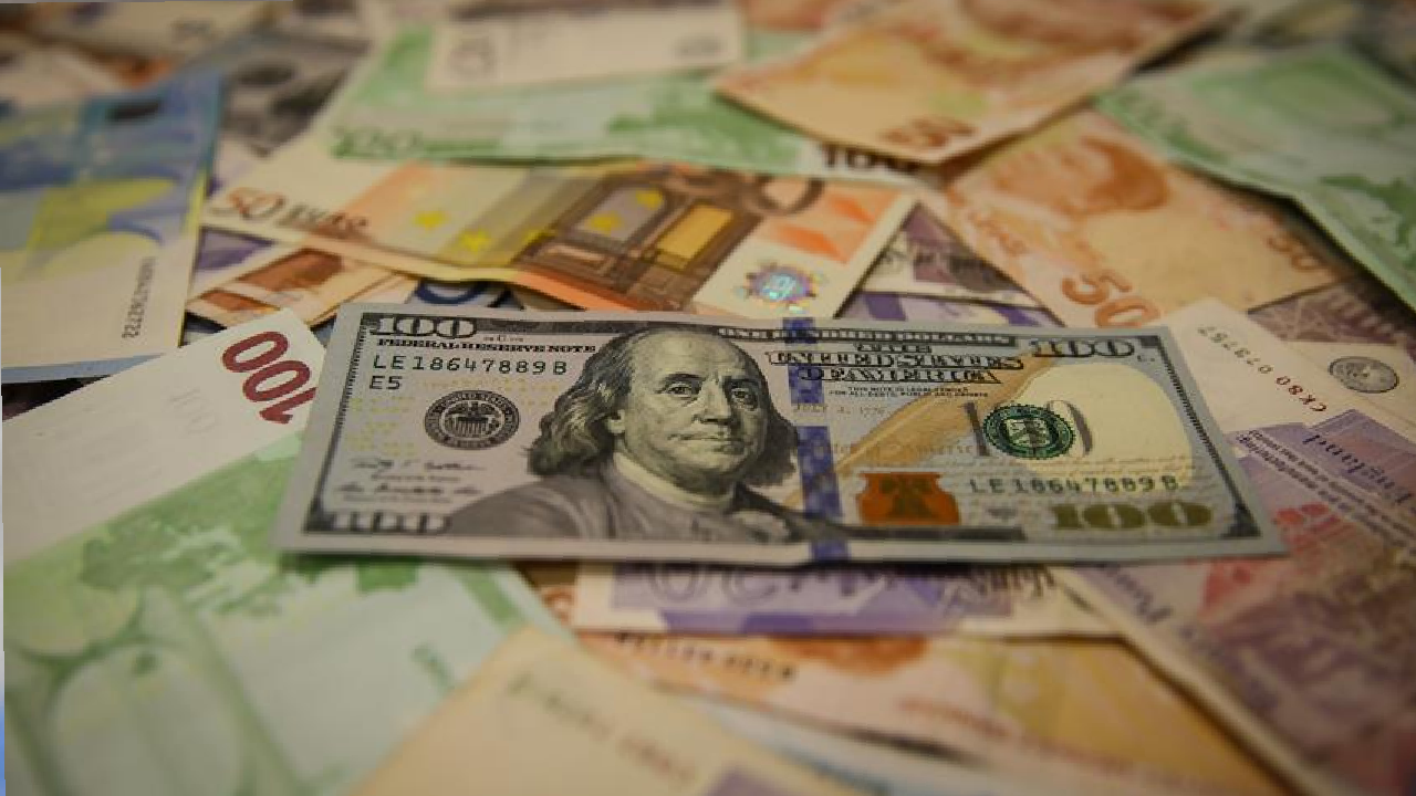 Dolar ve Euro Haftaya Rekorla Başladı