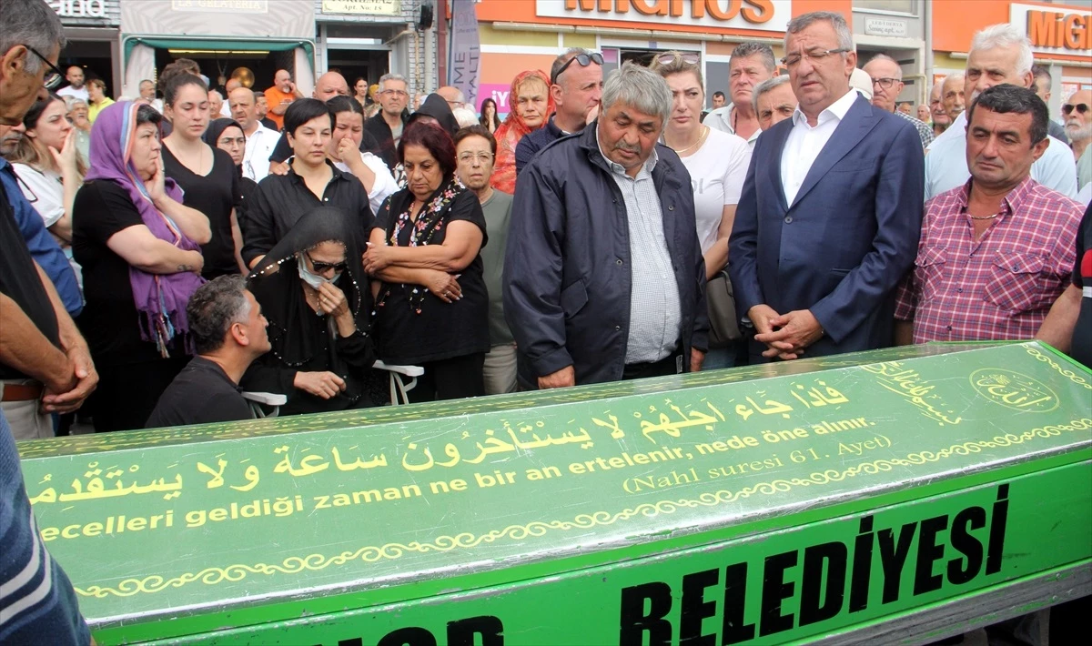 Eski Sinop Belediye Başkanı Baki Ergül’ün Cenazesi Son Yolculuğuna Uğurlandı