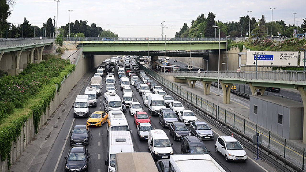 İBB Çalışmayı Erken Tamamladı: Trafik Nefes Aldı