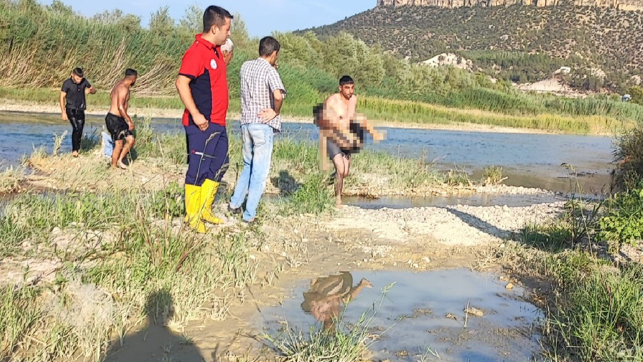 Irmağa Giren 14 Yaşındaki Çocuk Boğularak Hayatını Kaybetti