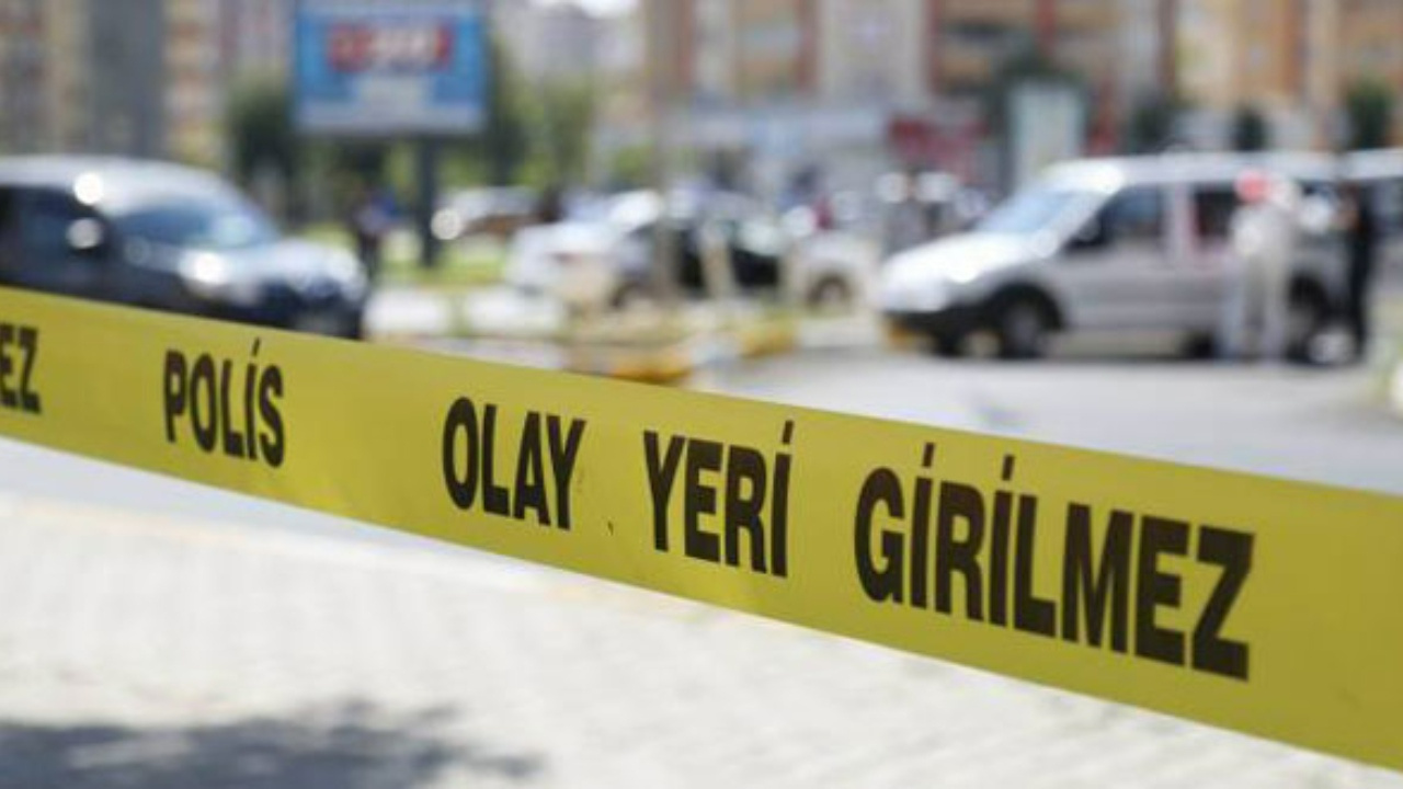 İzmir’de ‘Laf Atma’ Kavgasında Silahlar Çekildi: 1 Ölü, 2 Yaralı