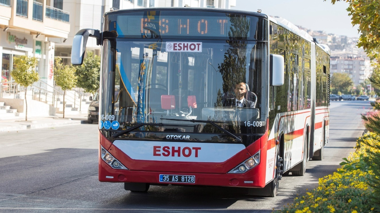 İzmir’de Ulaşımda Yeni Dönem Resmen Başladı