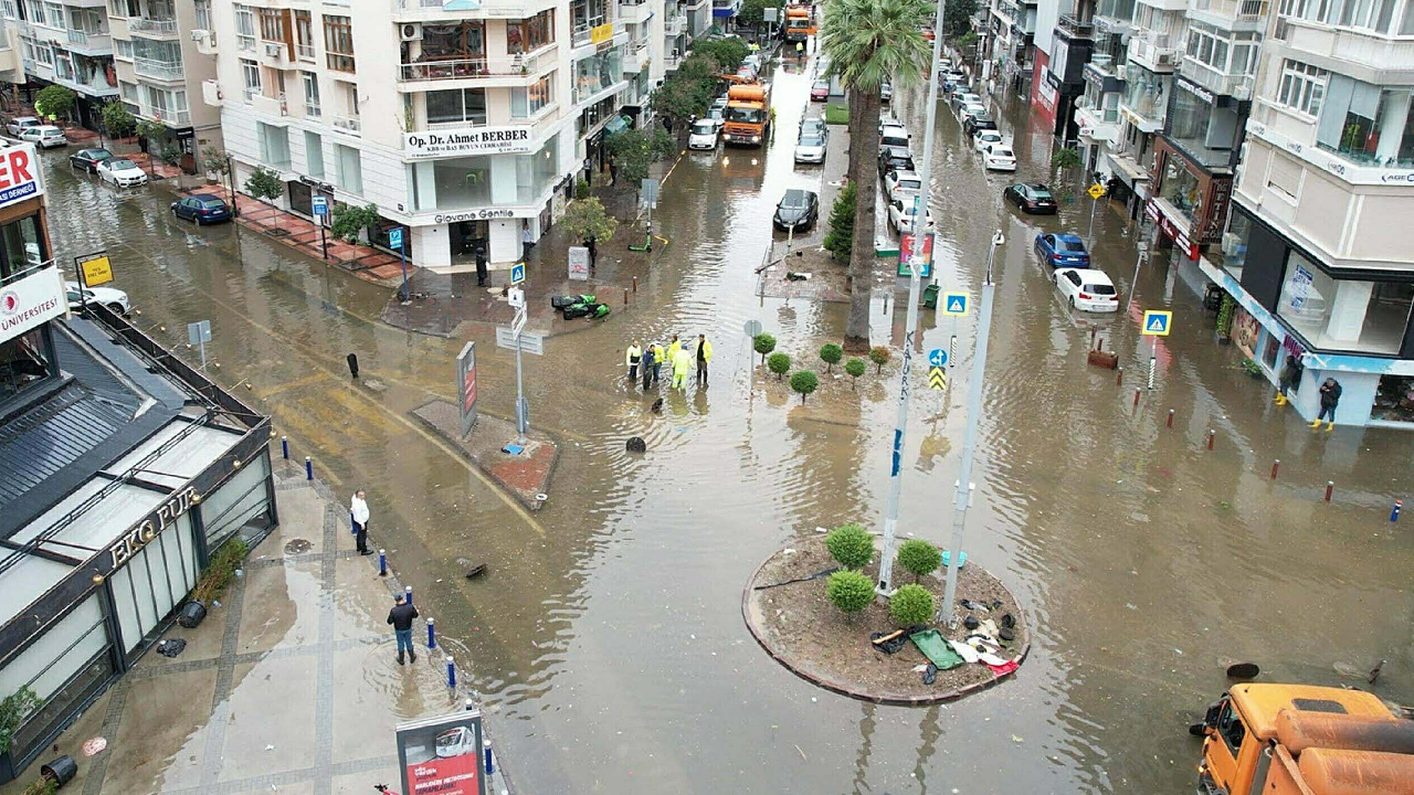 İzmir’i Bekleyen Deprem Tehlikesi! Sular Altında Kalabilir