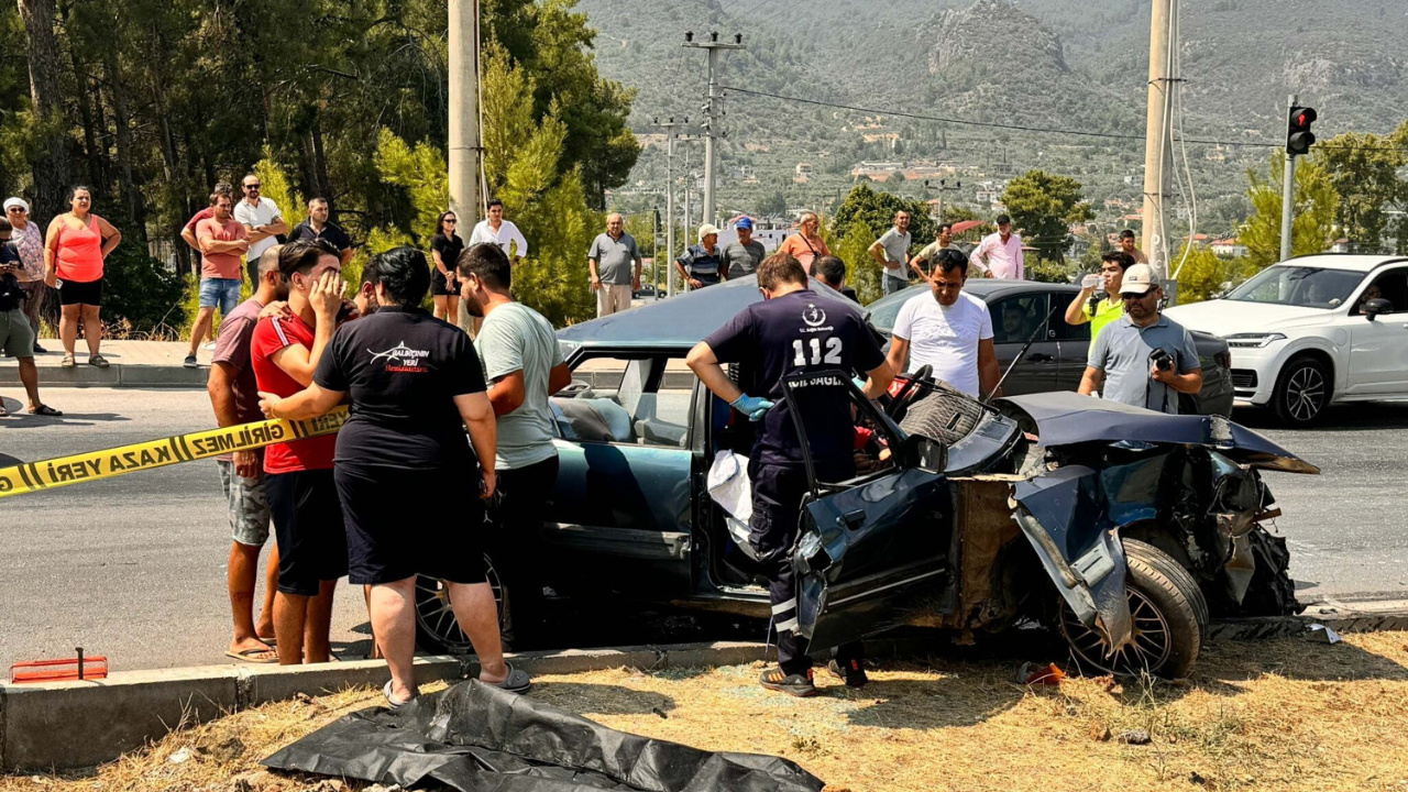 Kavşakta Feci Kaza: 1 Kişi Hayatını Kaybetti