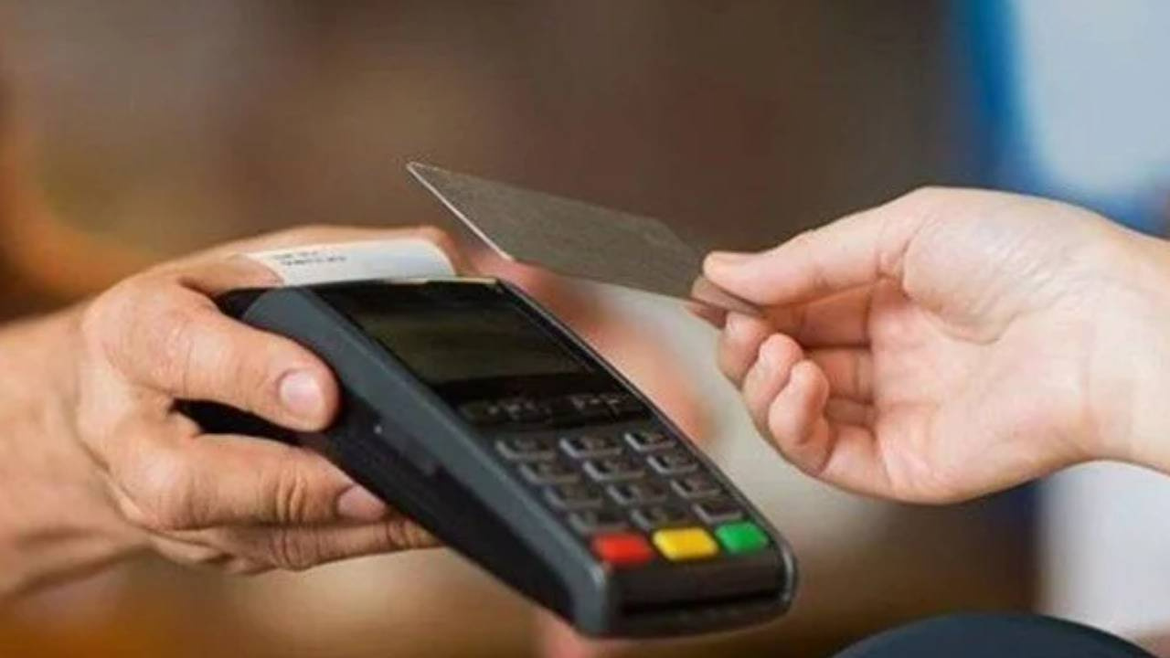Kredi kartı kullananlar dikkat! Temassız ödemelerde limit arttı