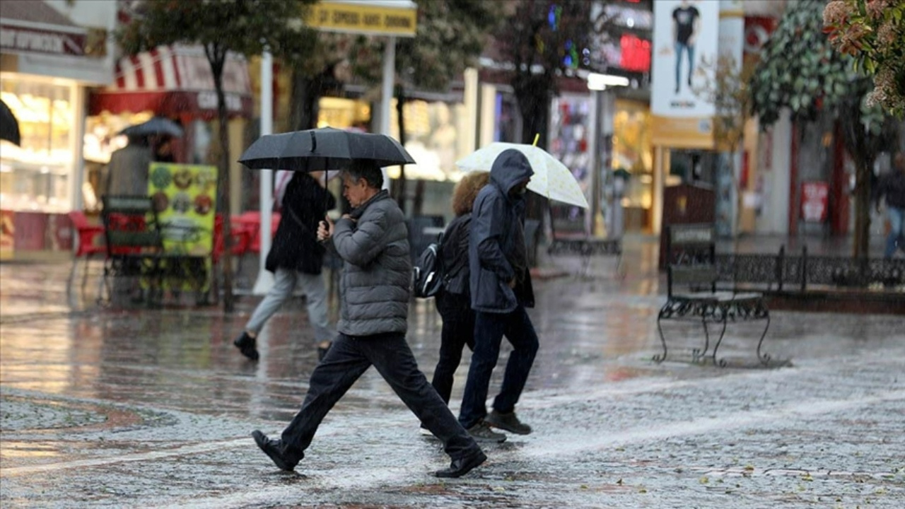 Meteoroloji’den 8 Kent İçin Sarı Kodlu Alarm! Kuvvetli Yağış Geliyor