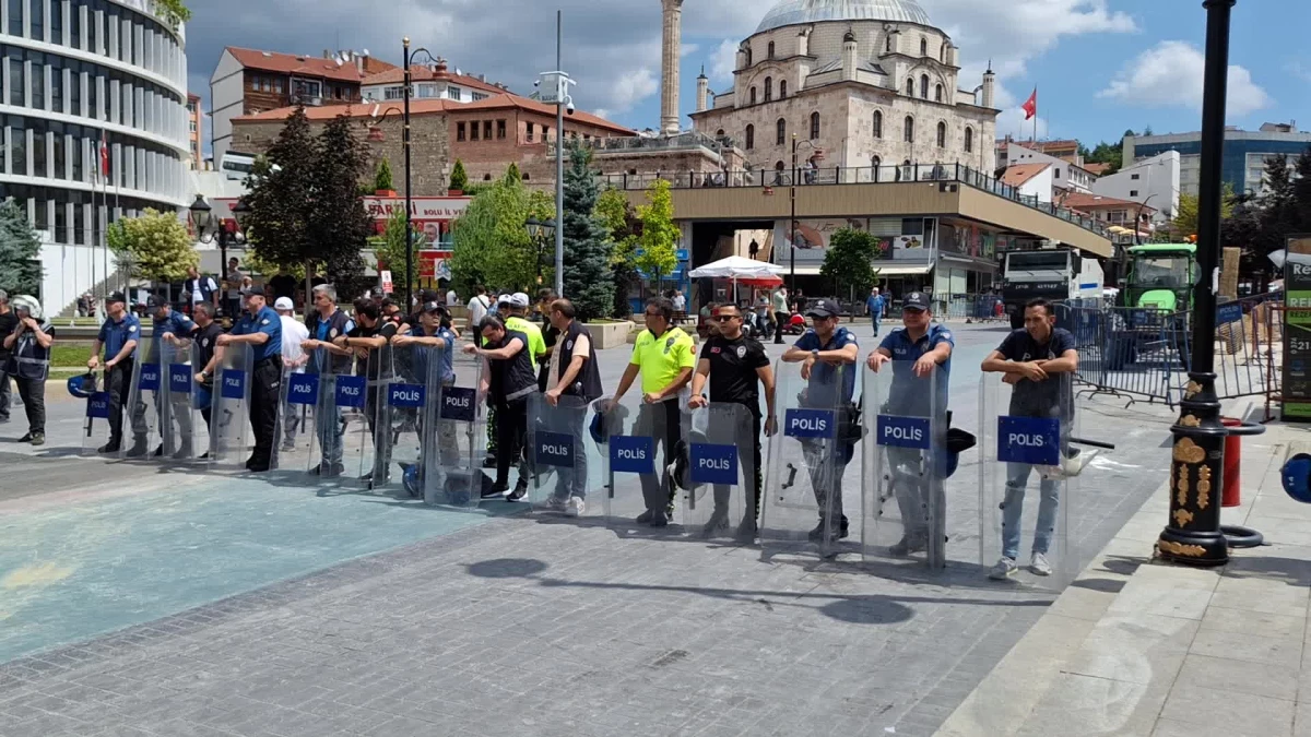 Bolu’dan Ankara’ya yapılmak istenen yürüyüşe polis engeli