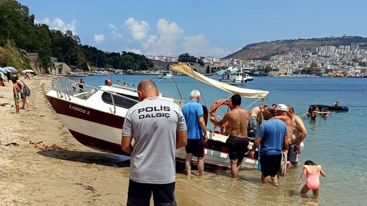 Sinop’ta Tekne Alabora Oldu, Aile Kurtarıldı