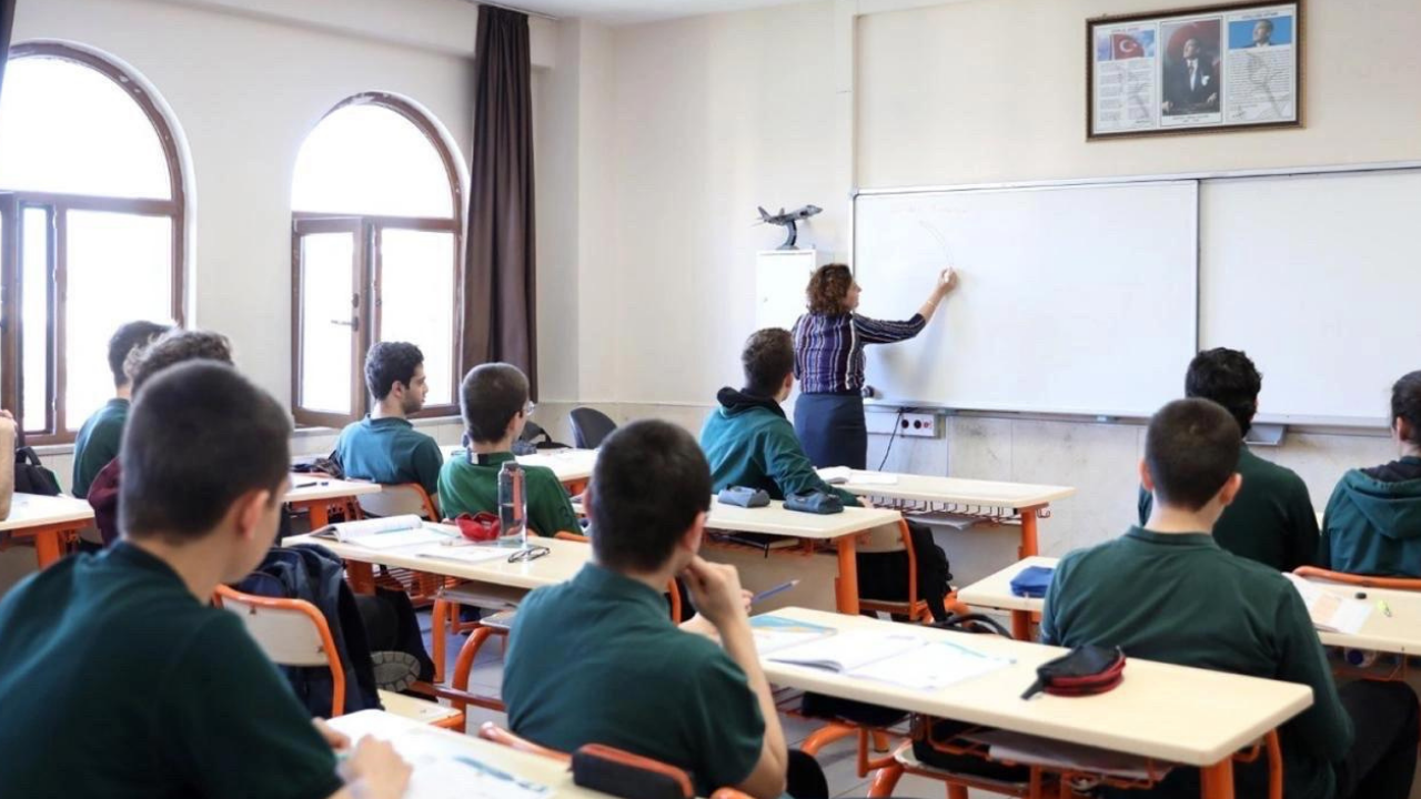 Sıralama Değişti! Türkiye’nin En İyi 10 Lisesi Belli Oldu