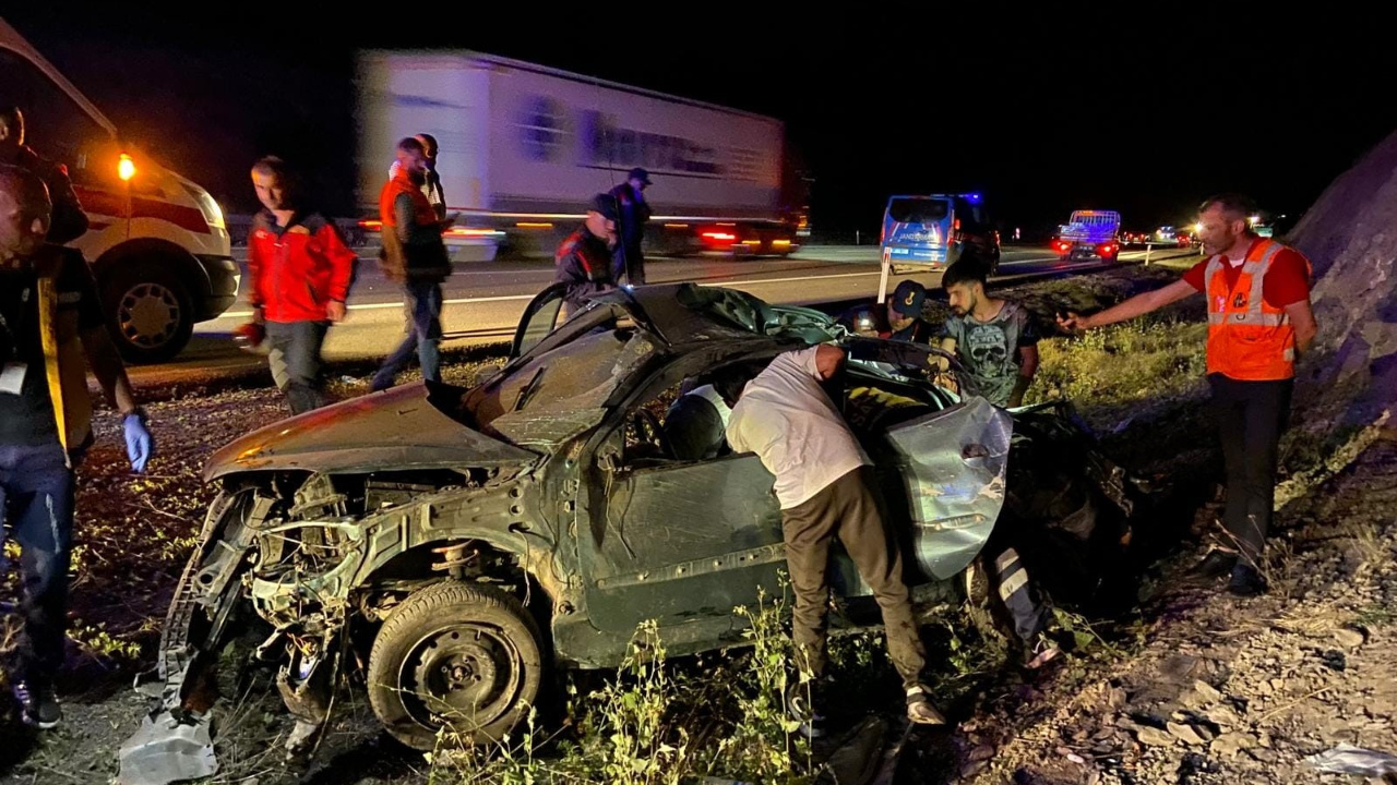 TEM’deki Feci Kaza Can Aldı: 1 Ölü, 2 Yaralı