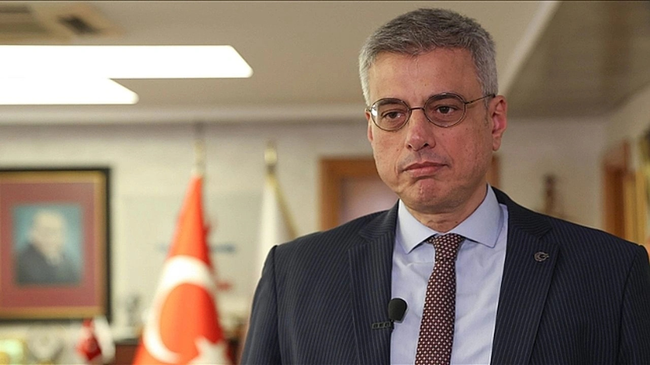 Yeni Sağlık Bakanı’nın paylaşımları Fenerbahçelileri kızdırdı: “Şikeci hapisten kaçan Aziz…”