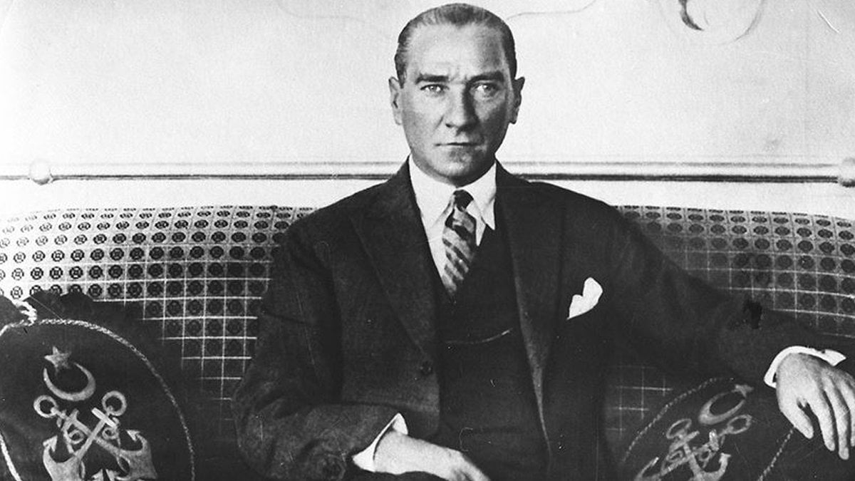 Atatürk imzası diziyi karıştırdı! Milyonlarca izleyicisi olan dizi apar topar yayından kaldırıldı