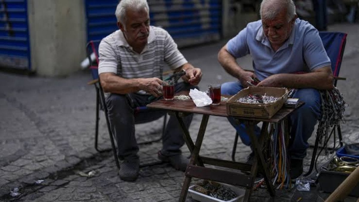 Emekliler Ağustos’ta paraya doyacak! Tam 21 bin lira ek ödeme fırsatı