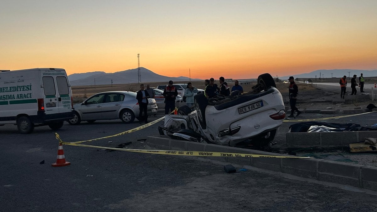 Cenaze yolunda katliam gibi kaza: 4 ölü, 2 yaralı