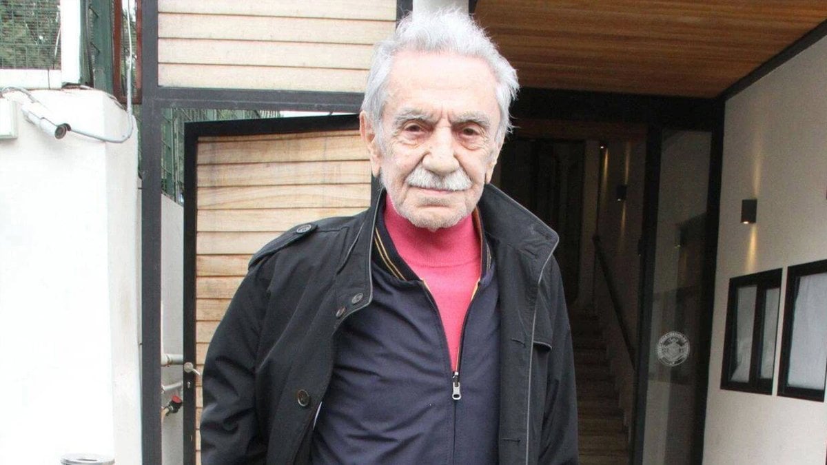 Aydemir Akbaş’ın o sözleri sosyal medyada gündem oldu! “Hayat denilen bu dar sokağın sonuna geldik…”