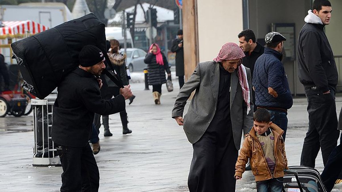 Resmi açıklama geldi: Suriyeli 2,5 milyon kişiye vatandaşlık verildi mi?