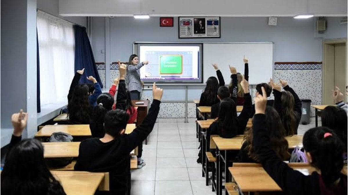 1. sınıf  5. sınıf 9. sınıflarda eğitim değişti: Her şey sil baştan olacak