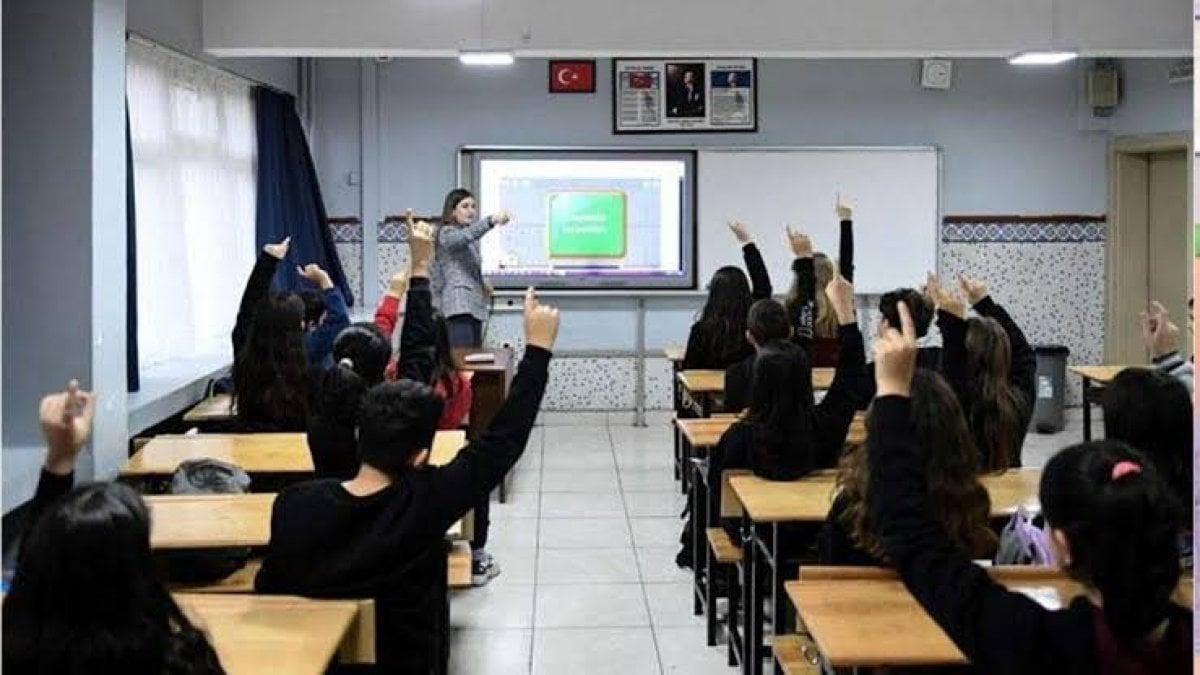 Öğretmenlikte o madde çıkarıldı: Meslek Kanunu’nda değişim