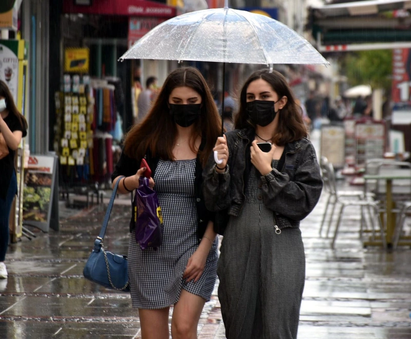 Meteoroloji son dakika duyurdu! İstanbul dahil o iller için alarm verildi: Çok kuvvetli geliyor