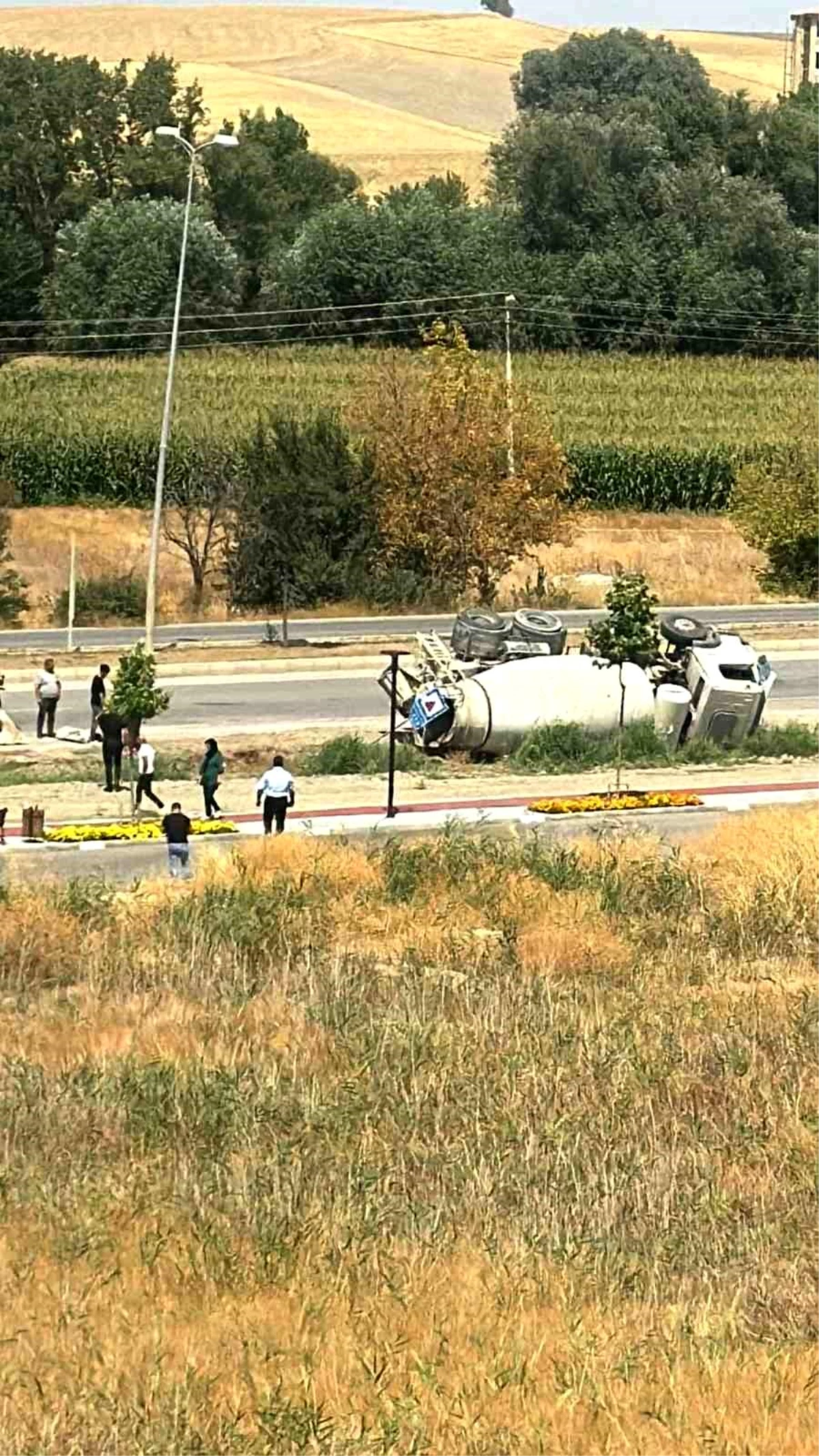 Ankara’da Beton Mikseri Devrildi