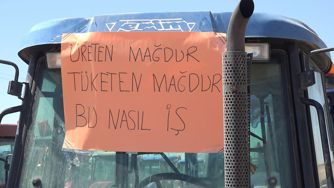 Çiftçilerden Traktörlü Protesto: ‘Sadaka değil, terimizin karşılığını istiyoruz’