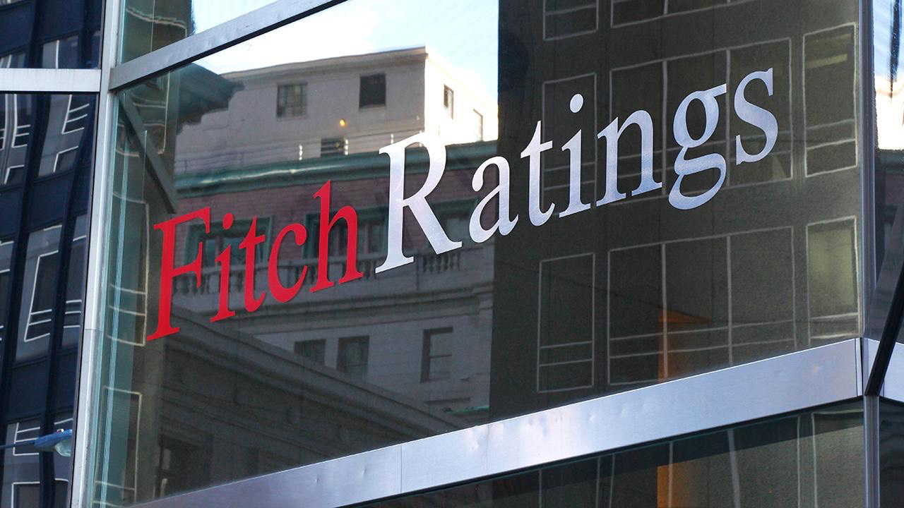 Fitch, İsrail’in Kredi Notunu Düşürdü