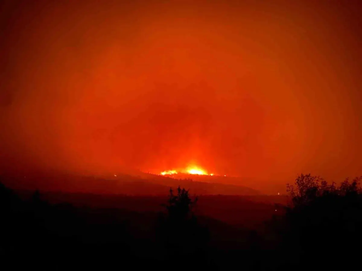 Ankara’dan Bolu’ya Sıçrayan Orman Yangını 13 Saattir Devam Ediyor