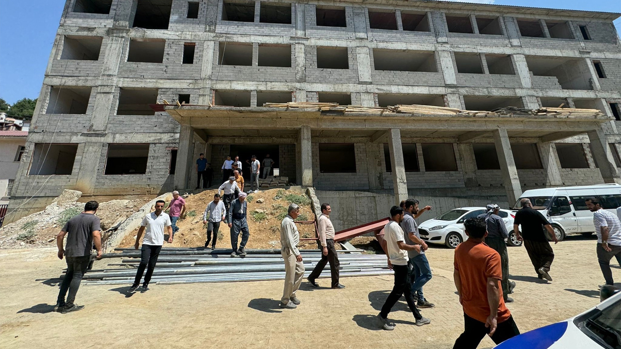 Hakkari’de İş Cinayeti: Asansör Boşluğuna Düşen Bekçi Hayatını Kaybetti