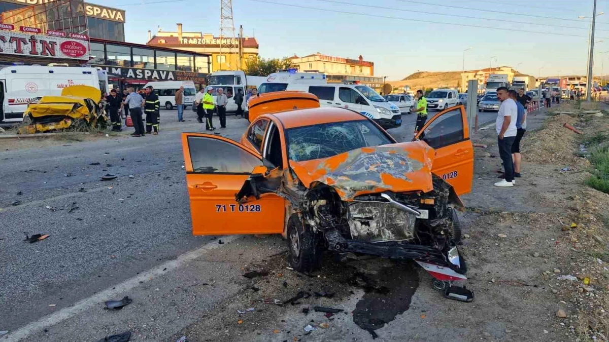 Kırıkkale’de Ticari Taksi Kazası: 1 Ölü, 2 Ağır Yaralı