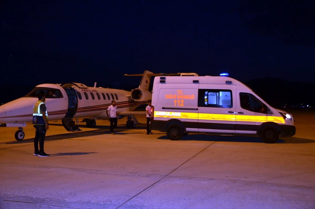 Muş’ta Epispadias Tanılı Bebek Ambulans Uçakla Ankara’ya Nakledildi