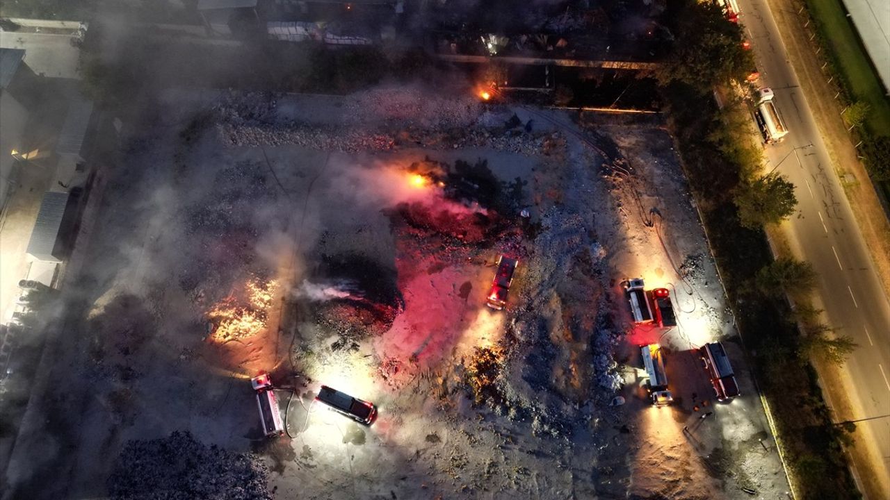 Tekirdağ’da Fabrikada Çıkan Yangın Kontrol Altına Alındı