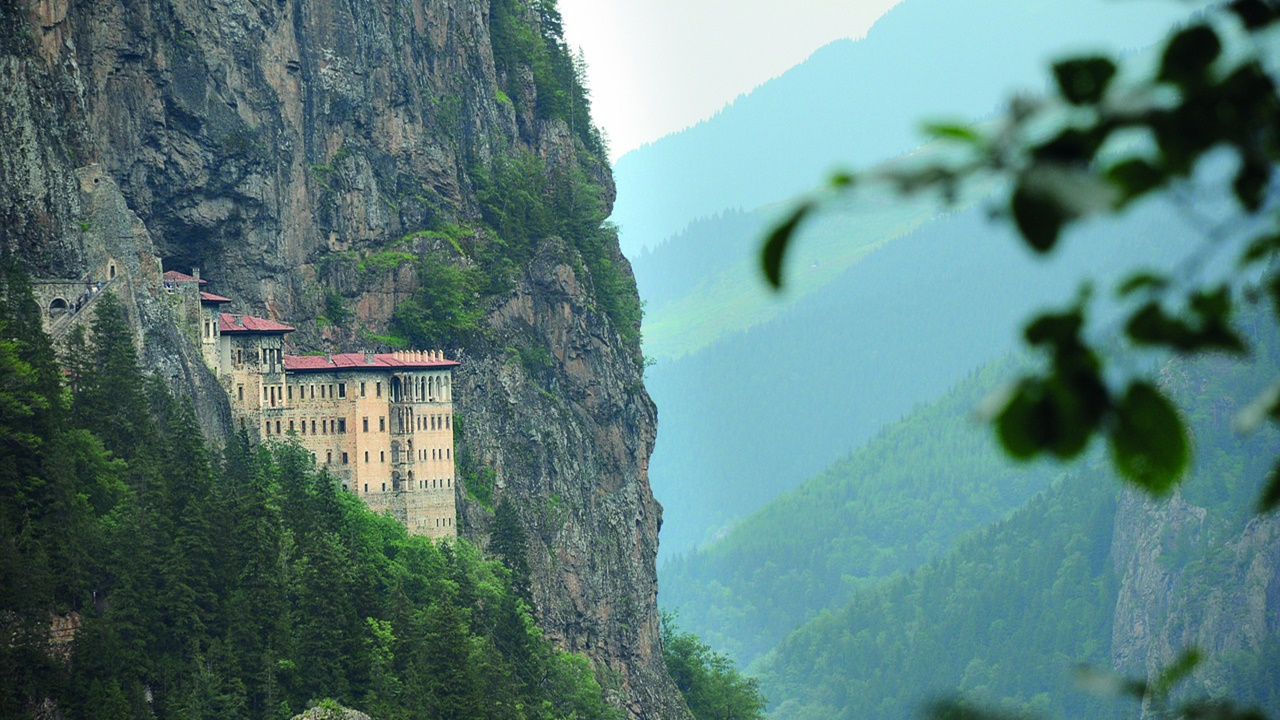 Trabzon’un Gizemli Hazinesi Açıldı! Karadeniz’e Gidenler Görmeden Dönmüyor