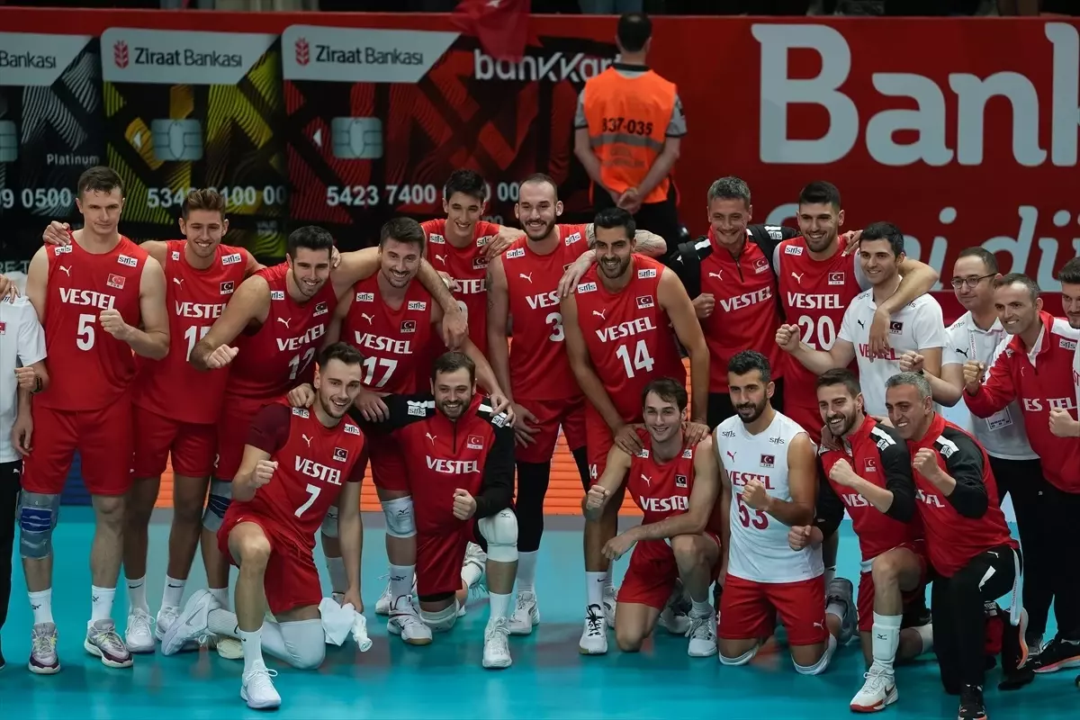 A Milli Erkek Voleybol Takımı Macaristan’ı 3-0 Yendi