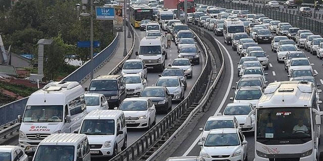 Ankara Çevre Otoyolu’nu kullanacak sürücülerin dikkatine! Gölbaşı istikametinde sol şerit trafiğe kapatıldı!