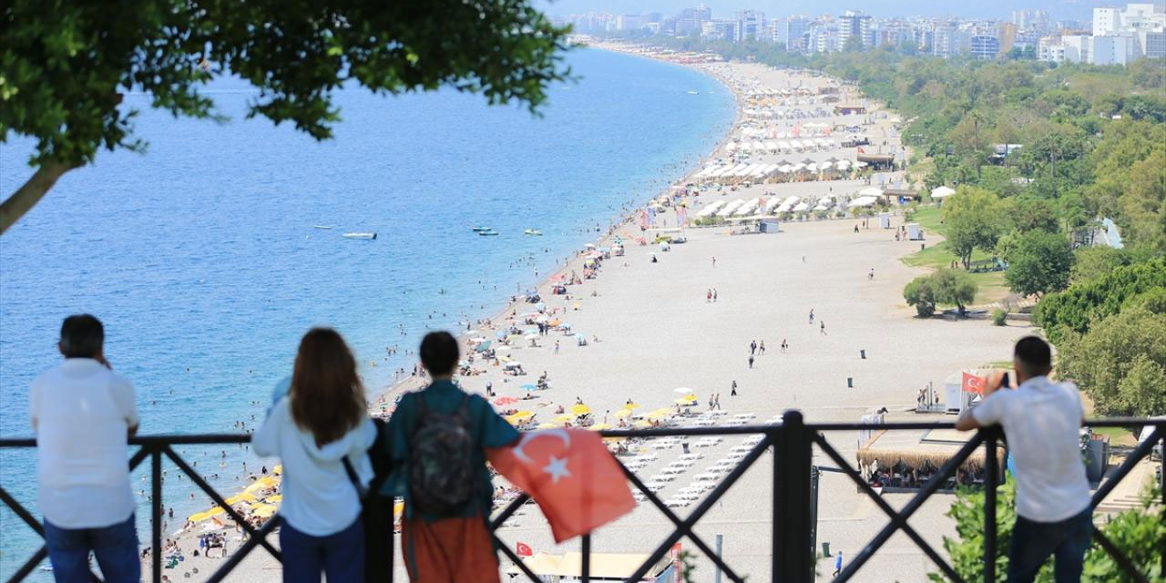 Türkiye’ye turist akını: 40 milyonu aştı