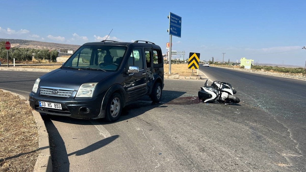 Kilis’te feci kaza: Motosikletle hafif ticari araç çarpıştı