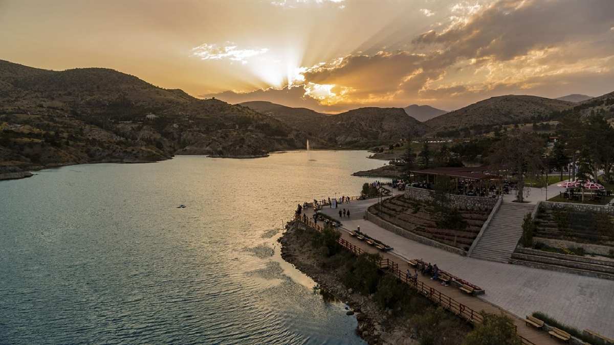 Ankara’ya yakın saklı cennet! Eşini dostunu toplayan soluğu burada alıyor! Her gün ziyaretçisi artıyor