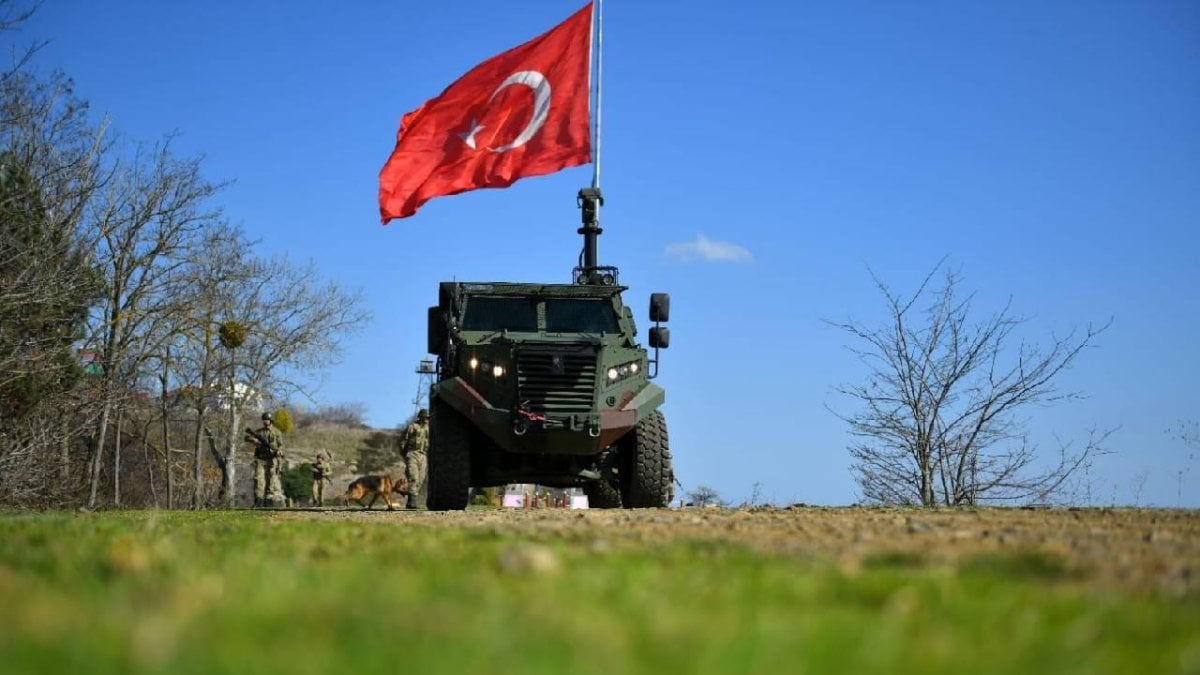 Türkiye-Yunanistan sınırında 3’ü terörist 7 kişi yakalandı