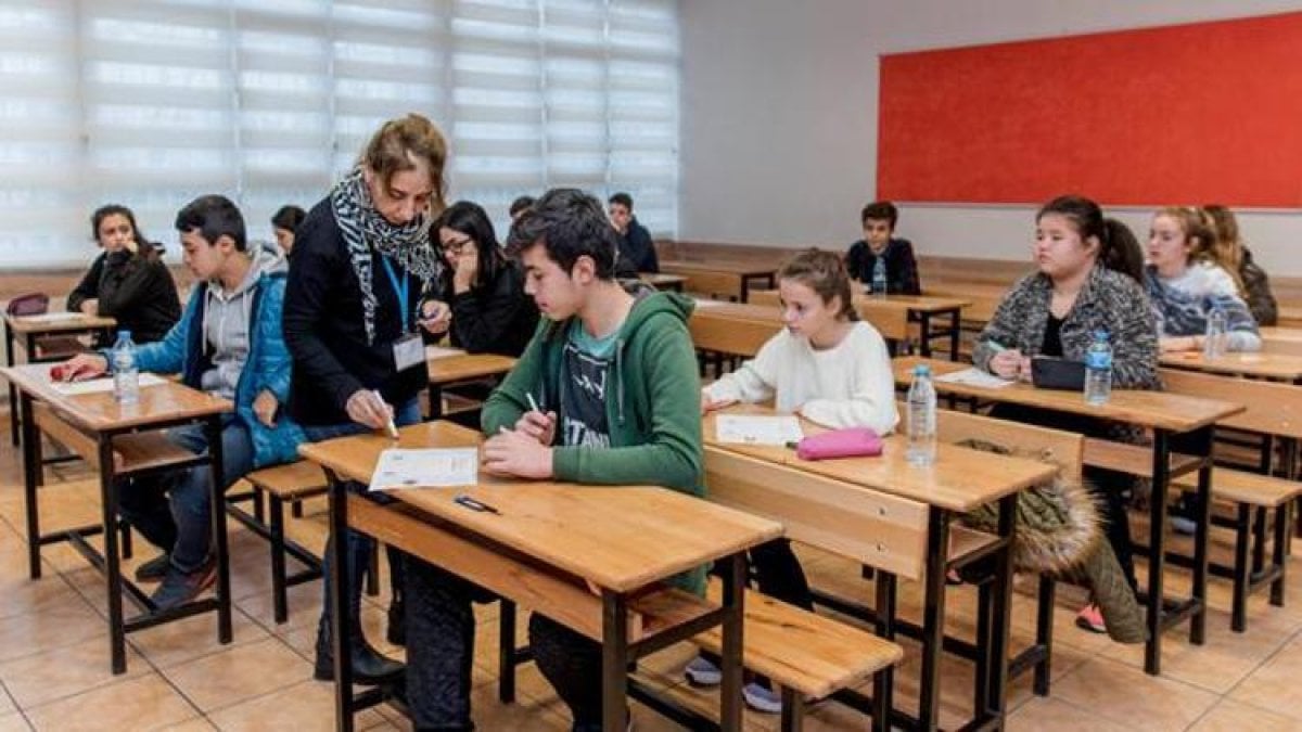 O branş öğretmenlerine kötü haber: Hayalleri suya düştü