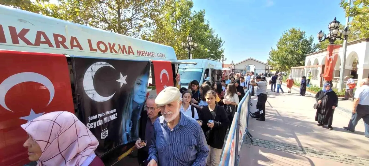 Şehit Polis Memuru Şeyda Yılmaz İçin Lokma Dağıtıldı