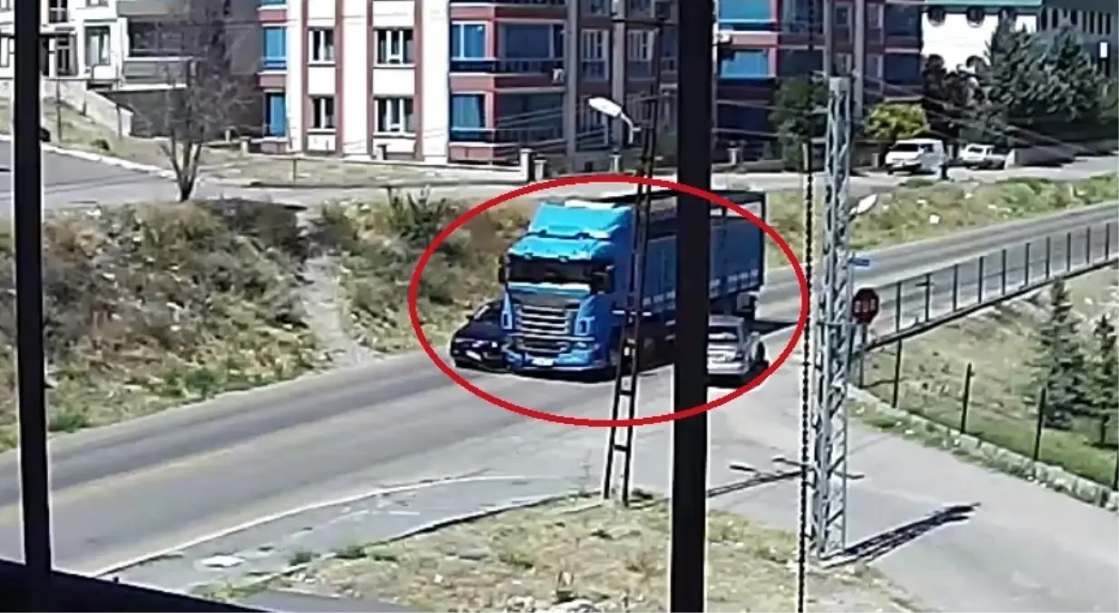 Ankara’da TIR ve Otomobil Kazası