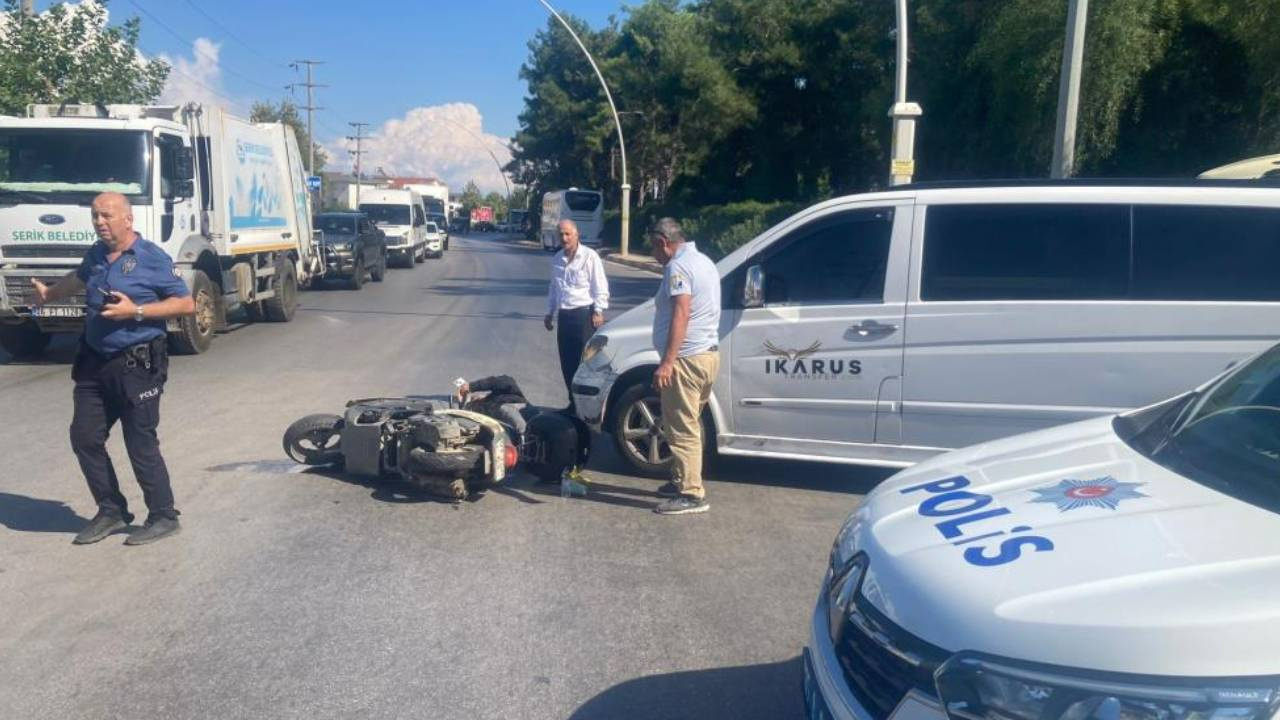 Antalya’da Trafik Kazası: Motosiklet Sürücüsü Yaralandı