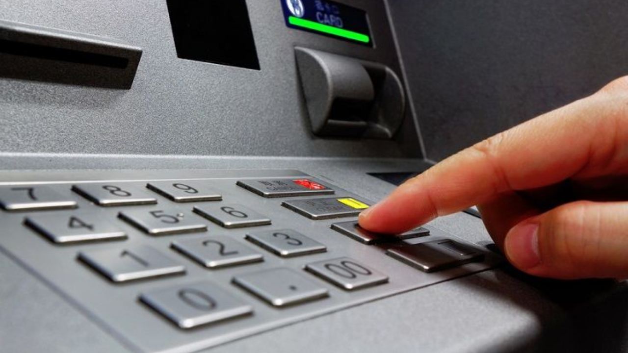 Arkadaşı Tavsiye Etti, 72 Bin TL’ye ATM Satın Aldı: 120 Milyon Lira Kâr Yaptı