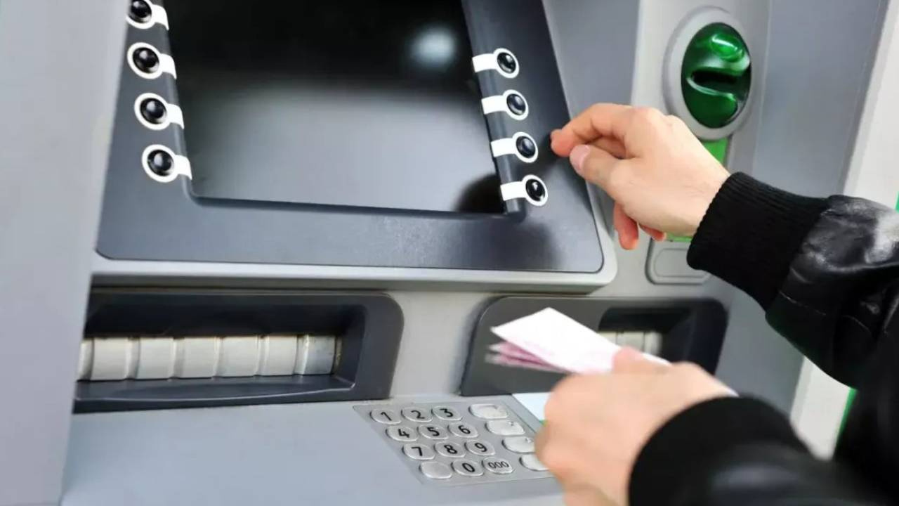 ATM’lerde Bu Şifreyi Kullananlar Yandı! Yasaklandı